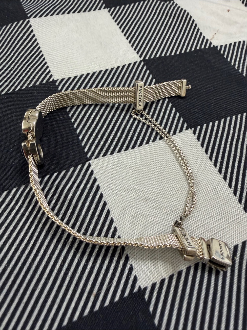 Pandora Silver Mesh Bracelet with chain, Heart and Teardrop Enamel Charm - Picture 5 of 8